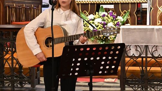 5. edycja PRZEGLĄDU PIEŚNI MARYJNEJ "Ciebie na wieki wychwalać będziemy" [GALERIA ZDJĘĆ]