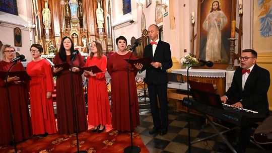 5. edycja PRZEGLĄDU PIEŚNI MARYJNEJ "Ciebie na wieki wychwalać będziemy" [GALERIA ZDJĘĆ]