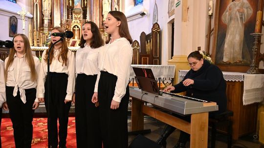 5. edycja PRZEGLĄDU PIEŚNI MARYJNEJ "Ciebie na wieki wychwalać będziemy" [GALERIA ZDJĘĆ]