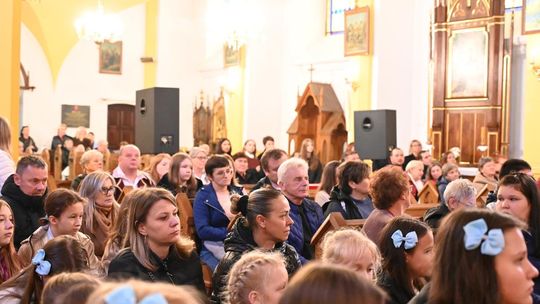 5. edycja PRZEGLĄDU PIEŚNI MARYJNEJ "Ciebie na wieki wychwalać będziemy" [GALERIA ZDJĘĆ]