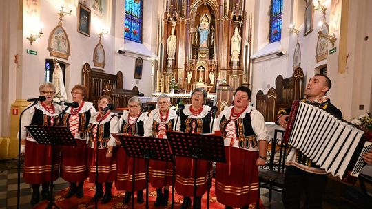 5. edycja PRZEGLĄDU PIEŚNI MARYJNEJ "Ciebie na wieki wychwalać będziemy" [GALERIA ZDJĘĆ]