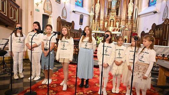 5. edycja PRZEGLĄDU PIEŚNI MARYJNEJ "Ciebie na wieki wychwalać będziemy" [GALERIA ZDJĘĆ]