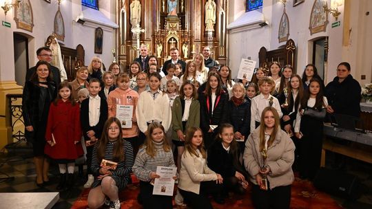 5. edycja PRZEGLĄDU PIEŚNI MARYJNEJ "Ciebie na wieki wychwalać będziemy" [GALERIA ZDJĘĆ]