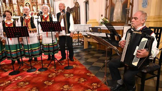 5. edycja PRZEGLĄDU PIEŚNI MARYJNEJ "Ciebie na wieki wychwalać będziemy" [GALERIA ZDJĘĆ]