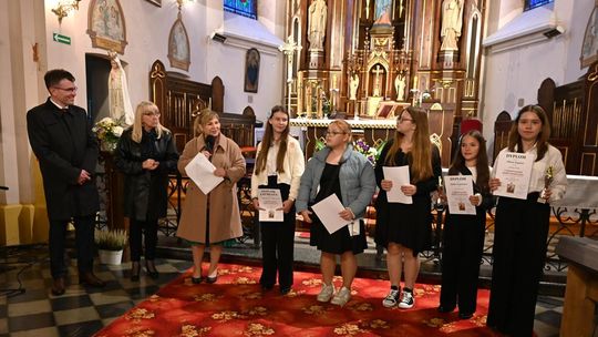 5. edycja PRZEGLĄDU PIEŚNI MARYJNEJ "Ciebie na wieki wychwalać będziemy" [GALERIA ZDJĘĆ]