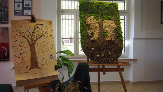 Chełm. Święto Drzewa Zespole Szkół Budowlanych i Geodezyjnych [GALERIA ZDJĘĆ]