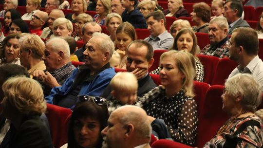 Chełm. Drogi do szczęścia - przedstawienie uczniów szkoły społecznej [GALERIA ZDJĘĆ]