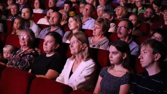 Chełm. Drogi do szczęścia - przedstawienie uczniów szkoły społecznej [GALERIA ZDJĘĆ]