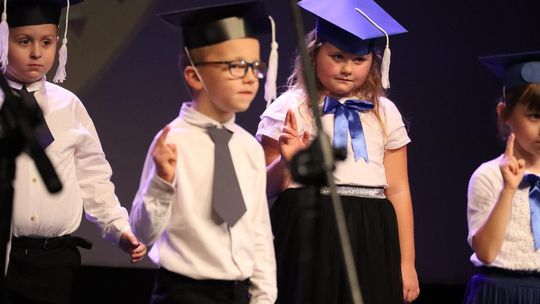 Chełm. Drogi do szczęścia - przedstawienie uczniów szkoły społecznej [GALERIA ZDJĘĆ]