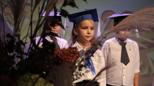 Chełm. Drogi do szczęścia - przedstawienie uczniów szkoły społecznej [GALERIA ZDJĘĆ]