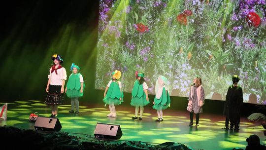 Chełm. Drogi do szczęścia - przedstawienie uczniów szkoły społecznej [GALERIA ZDJĘĆ]