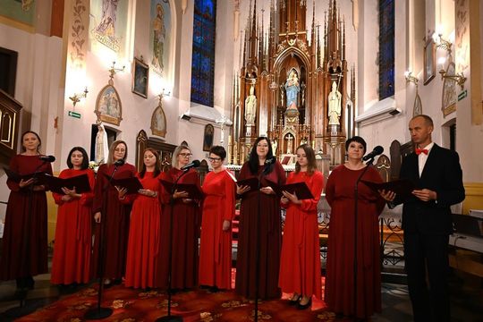 5. edycja PRZEGLĄDU PIEŚNI MARYJNEJ "Ciebie na wieki wychwalać będziemy" [GALERIA ZDJĘĆ]