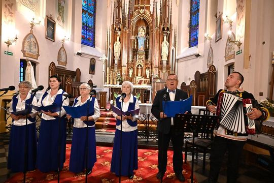 5. edycja PRZEGLĄDU PIEŚNI MARYJNEJ "Ciebie na wieki wychwalać będziemy" [GALERIA ZDJĘĆ]