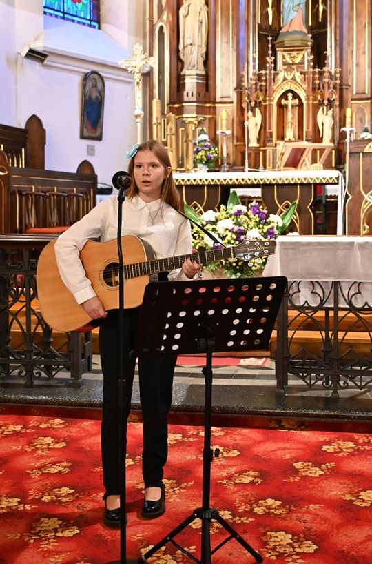 5. edycja PRZEGLĄDU PIEŚNI MARYJNEJ "Ciebie na wieki wychwalać będziemy" [GALERIA ZDJĘĆ]