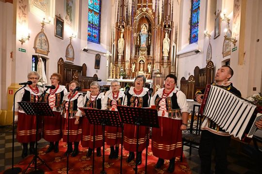 5. edycja PRZEGLĄDU PIEŚNI MARYJNEJ "Ciebie na wieki wychwalać będziemy" [GALERIA ZDJĘĆ]