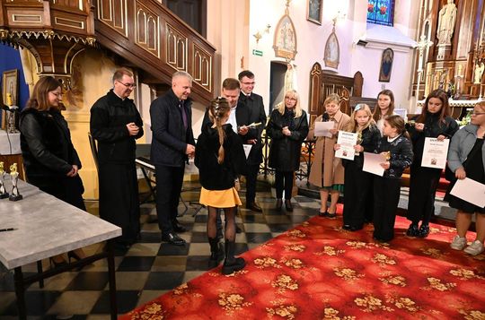 5. edycja PRZEGLĄDU PIEŚNI MARYJNEJ "Ciebie na wieki wychwalać będziemy" [GALERIA ZDJĘĆ]