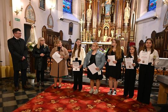 5. edycja PRZEGLĄDU PIEŚNI MARYJNEJ "Ciebie na wieki wychwalać będziemy" [GALERIA ZDJĘĆ]