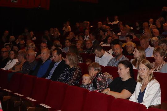 Chełm. Drogi do szczęścia - przedstawienie uczniów szkoły społecznej [GALERIA ZDJĘĆ]