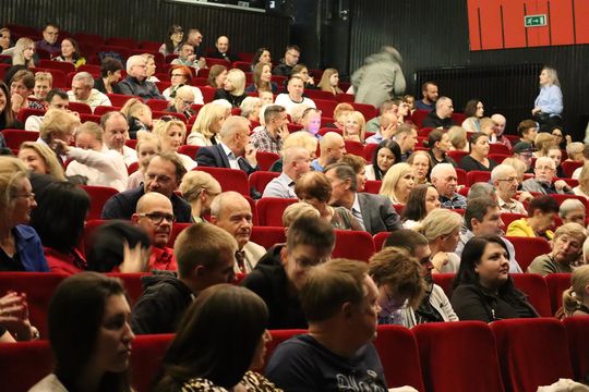 Chełm. Drogi do szczęścia - przedstawienie uczniów szkoły społecznej [GALERIA ZDJĘĆ]