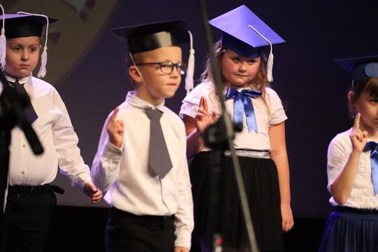 Chełm. Drogi do szczęścia - przedstawienie uczniów szkoły społecznej [GALERIA ZDJĘĆ]