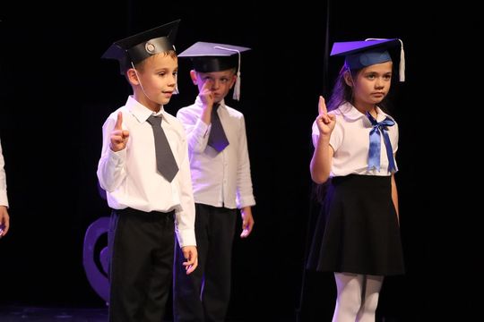 Chełm. Drogi do szczęścia - przedstawienie uczniów szkoły społecznej [GALERIA ZDJĘĆ]