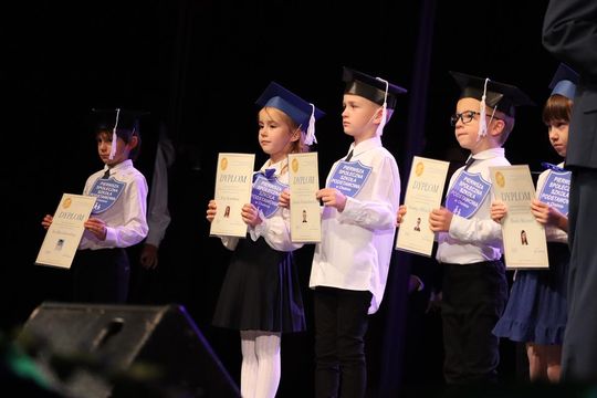 Chełm. Drogi do szczęścia - przedstawienie uczniów szkoły społecznej [GALERIA ZDJĘĆ]