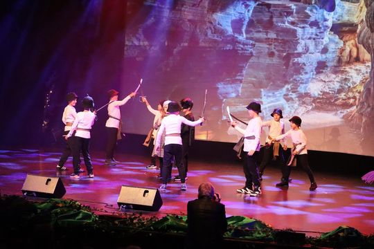 Chełm. Drogi do szczęścia - przedstawienie uczniów szkoły społecznej [GALERIA ZDJĘĆ]