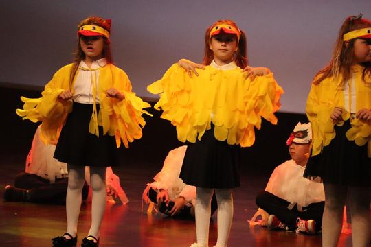 Chełm. Drogi do szczęścia - przedstawienie uczniów szkoły społecznej [GALERIA ZDJĘĆ]