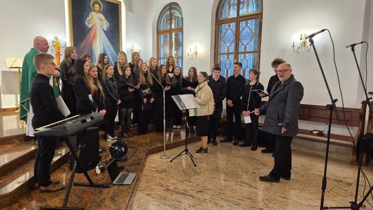 Chełm. Koncert pieśni patriotycznych w kościele pw św. Kazimierza [GALERIA ZDJĘĆ]