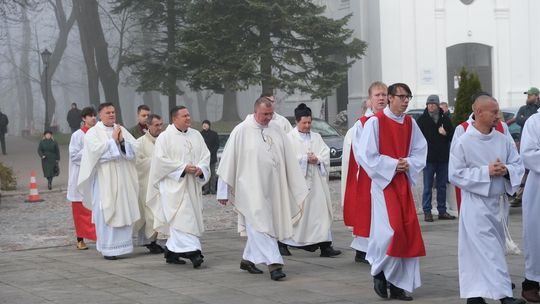 Chełm. Uroczystość z okazji Święta Niepodległości 2024. Msza św. w chełmskiej bazylice [GALERIA ZDJĘĆ]