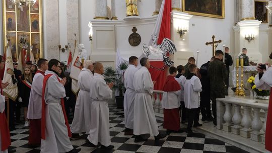 Chełm. Uroczystość z okazji Święta Niepodległości 2024. Msza św. w chełmskiej bazylice [GALERIA ZDJĘĆ]