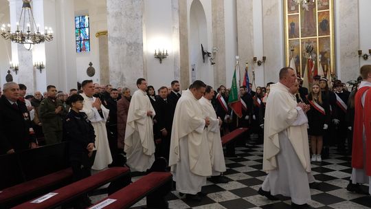 Chełm. Uroczystość z okazji Święta Niepodległości 2024. Msza św. w chełmskiej bazylice [GALERIA ZDJĘĆ]