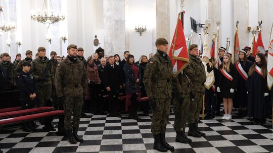 Chełm. Uroczystość z okazji Święta Niepodległości 2024. Msza św. w chełmskiej bazylice [GALERIA ZDJĘĆ]