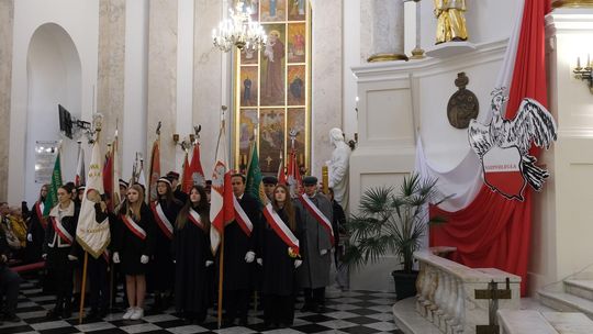 Chełm. Uroczystość z okazji Święta Niepodległości 2024. Msza św. w chełmskiej bazylice [GALERIA ZDJĘĆ]