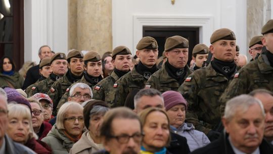 Chełm. Uroczystość z okazji Święta Niepodległości 2024. Msza św. w chełmskiej bazylice [GALERIA ZDJĘĆ]