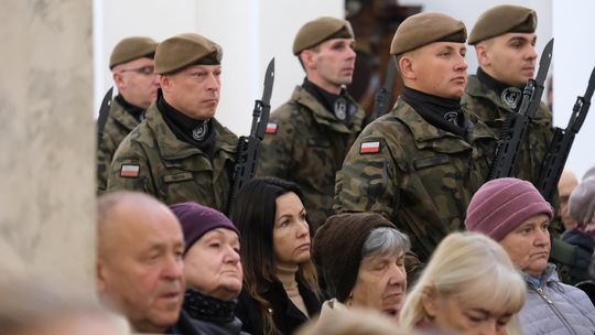 Chełm. Uroczystość z okazji Święta Niepodległości 2024. Msza św. w chełmskiej bazylice [GALERIA ZDJĘĆ]