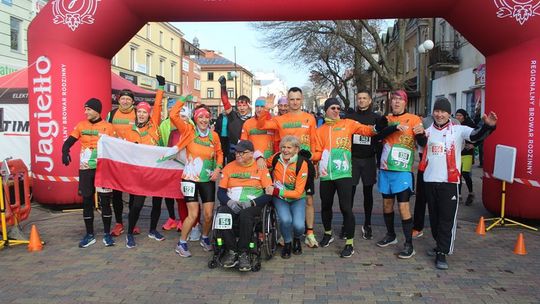 Po raz ósmy pobiegli dla Niepodległej [ZDJĘCIA]