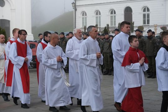 Chełm. Uroczystość z okazji Święta Niepodległości 2024. Msza św. w chełmskiej bazylice [GALERIA ZDJĘĆ]