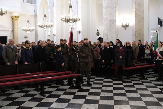 Chełm. Uroczystość z okazji Święta Niepodległości 2024. Msza św. w chełmskiej bazylice [GALERIA ZDJĘĆ]