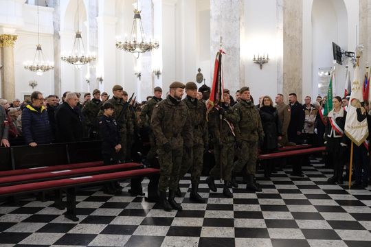 Chełm. Uroczystość z okazji Święta Niepodległości 2024. Msza św. w chełmskiej bazylice [GALERIA ZDJĘĆ]