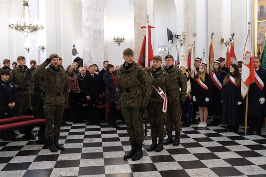 Chełm. Uroczystość z okazji Święta Niepodległości 2024. Msza św. w chełmskiej bazylice [GALERIA ZDJĘĆ]