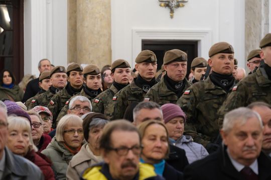 Chełm. Uroczystość z okazji Święta Niepodległości 2024. Msza św. w chełmskiej bazylice [GALERIA ZDJĘĆ]