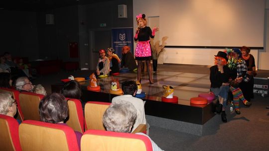 Chełmska Biblioteka Publiczna świętowała Dzień Seniora [GALERIA ZDJĘĆ]