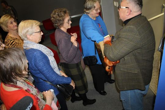 Chełmska Biblioteka Publiczna świętowała Dzień Seniora [GALERIA ZDJĘĆ]