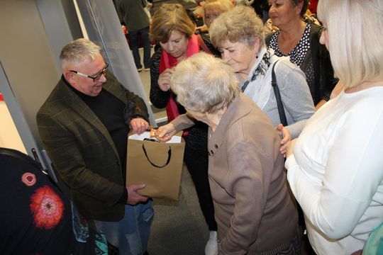 Chełmska Biblioteka Publiczna świętowała Dzień Seniora [GALERIA ZDJĘĆ]