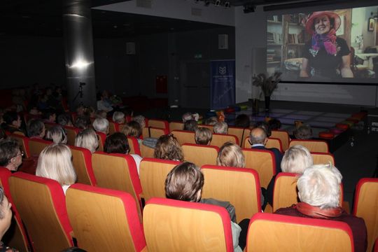 Chełmska Biblioteka Publiczna świętowała Dzień Seniora [GALERIA ZDJĘĆ]