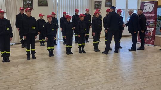 Gm. Izbica. Ślubowanie Młodzieżowej Drużyny Pożarniczej OSP Izbica [GALERIA ZDJĘĆ]