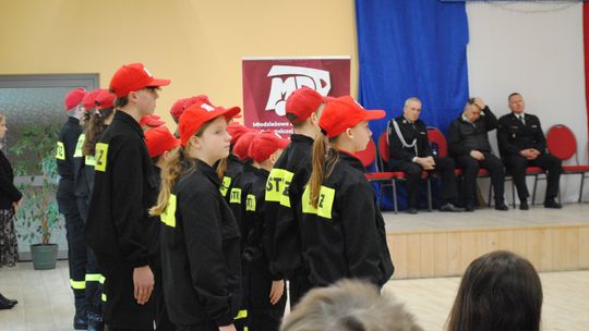 Gm. Izbica. Ślubowanie Młodzieżowej Drużyny Pożarniczej OSP Izbica [GALERIA ZDJĘĆ]