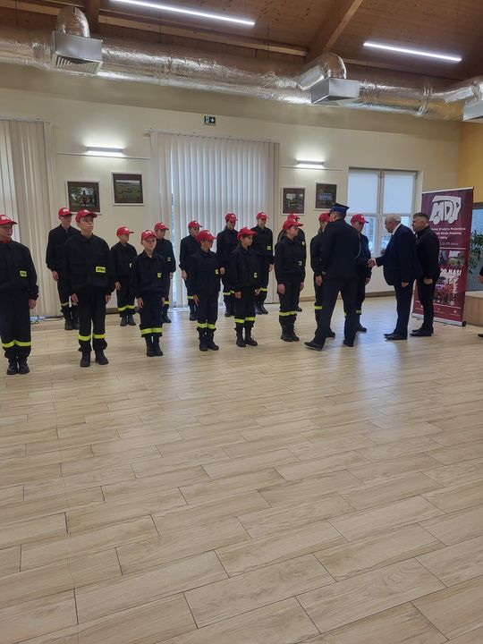 Gm. Izbica. Ślubowanie Młodzieżowej Drużyny Pożarniczej OSP Izbica [GALERIA ZDJĘĆ]