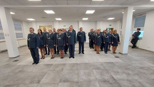 Wyższe stopnie służbowe oraz odznaczenia dla funkcjonariuszy Zakładu Karnego w Chełmie [GALERIA ZDJĘĆ]